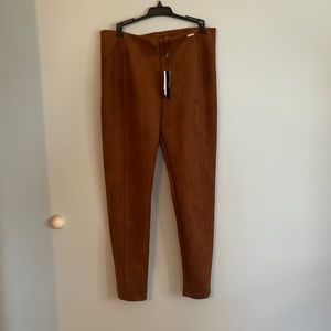 Tahari size large faux suede pants pull on elastic waist, never worn with tag